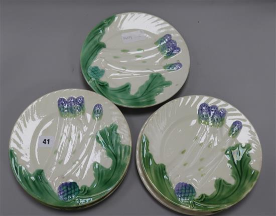 A set of six Salines polychrome pottery asparagus plates, late 19th century, 23cm